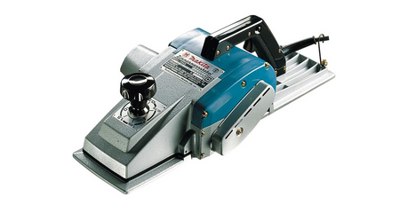 Рубанок электрический MAKITA 1806 B в кор.