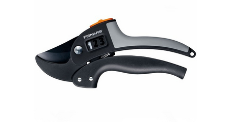 Секатор контактный FISKARS PowerStep с храповым механизмом