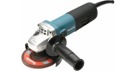 Одноручная углошлифмашина MAKITA 9557 HNRK в кейсе
