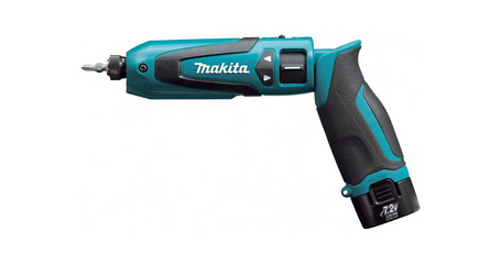 Аккум. шуруповерт MAKITA TD 022 DSE в сумке+ аксессуары