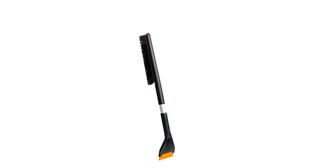 Щетка для снега 63см со скребком Plus FISKARS