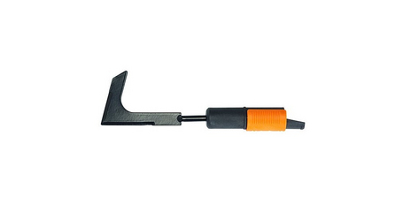 Тяпка для уборки травы с дорожек QuikFit FISKARS