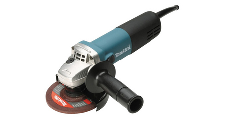 Одноручная углошлифмашина MAKITA 9557 HN в кор.